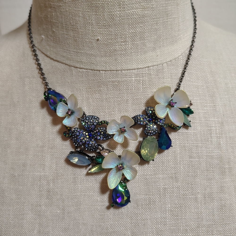 Betsey Johnson Floral Rhinestone Statement Necklace Adjustable Silver Chain